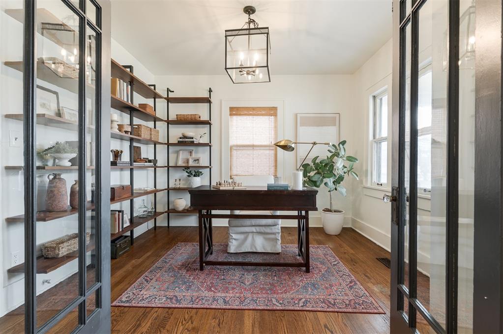 121 NW 18th Street