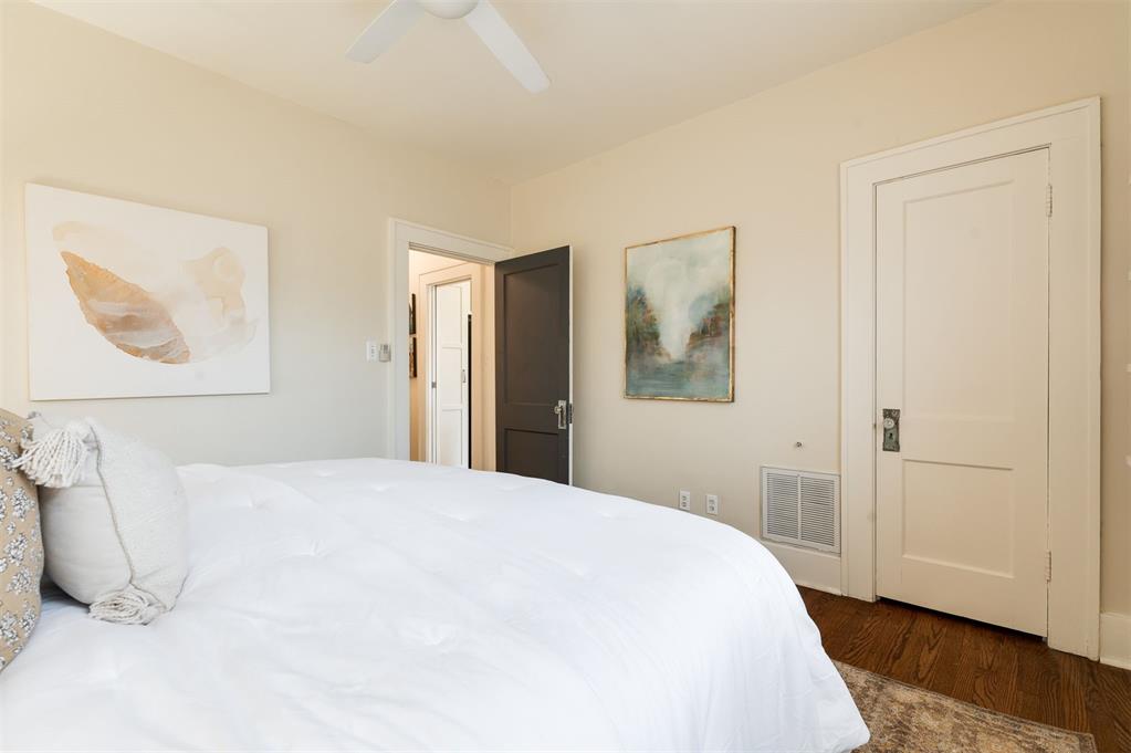 121 NW 18th Street