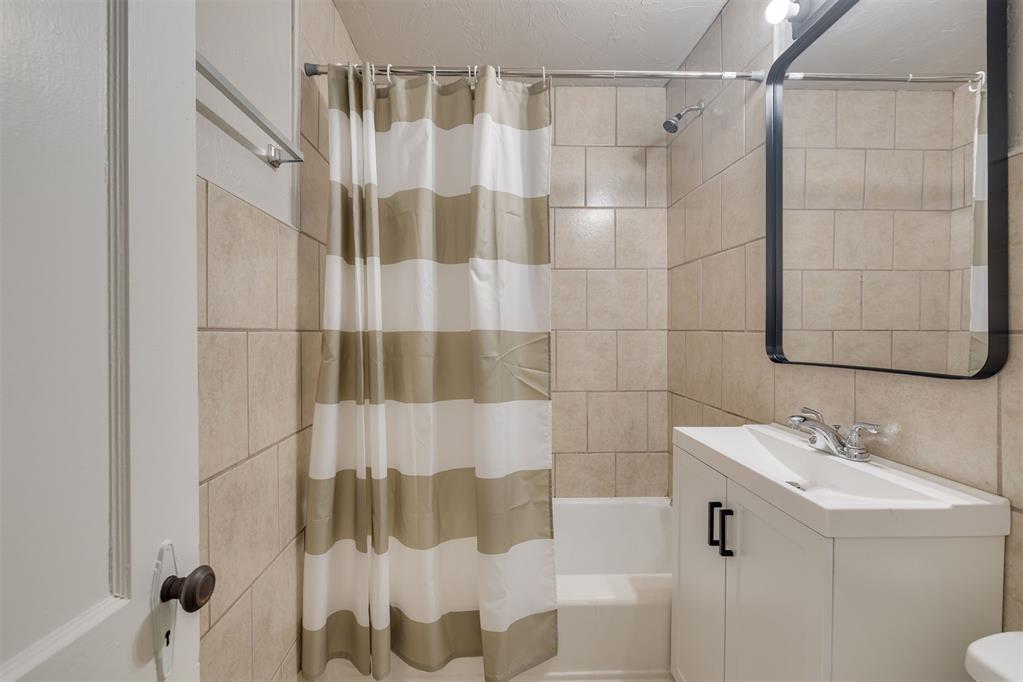 2516 NW 33rd Street