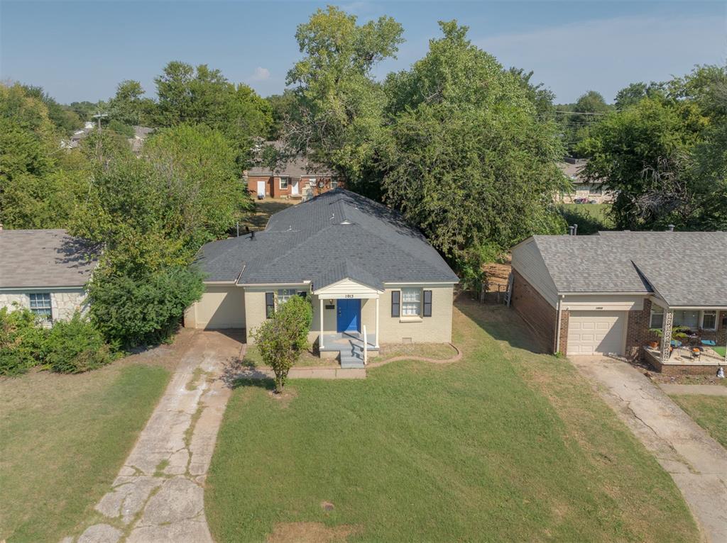 1913 Andover Court