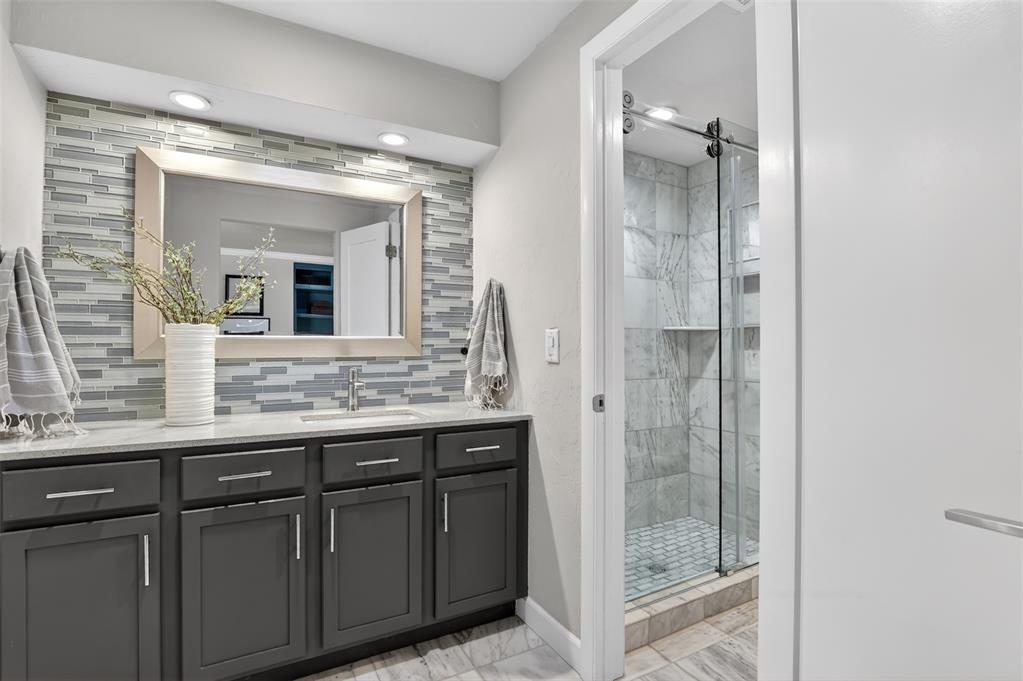 2512 NW 59th Street
