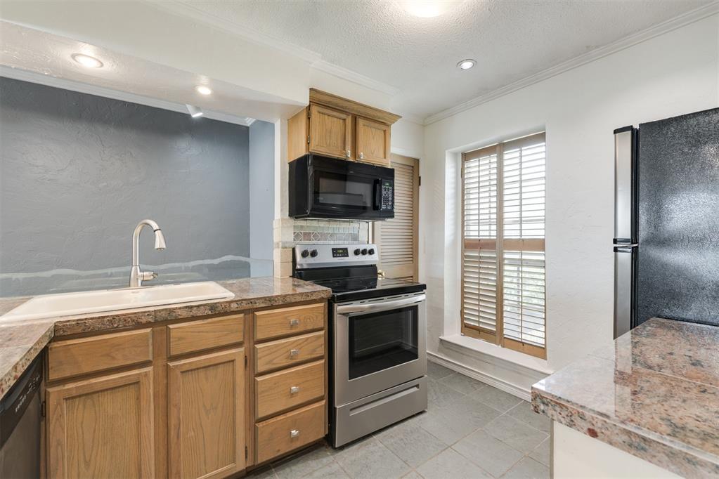 6000 N Brookline Avenue Unit: 62