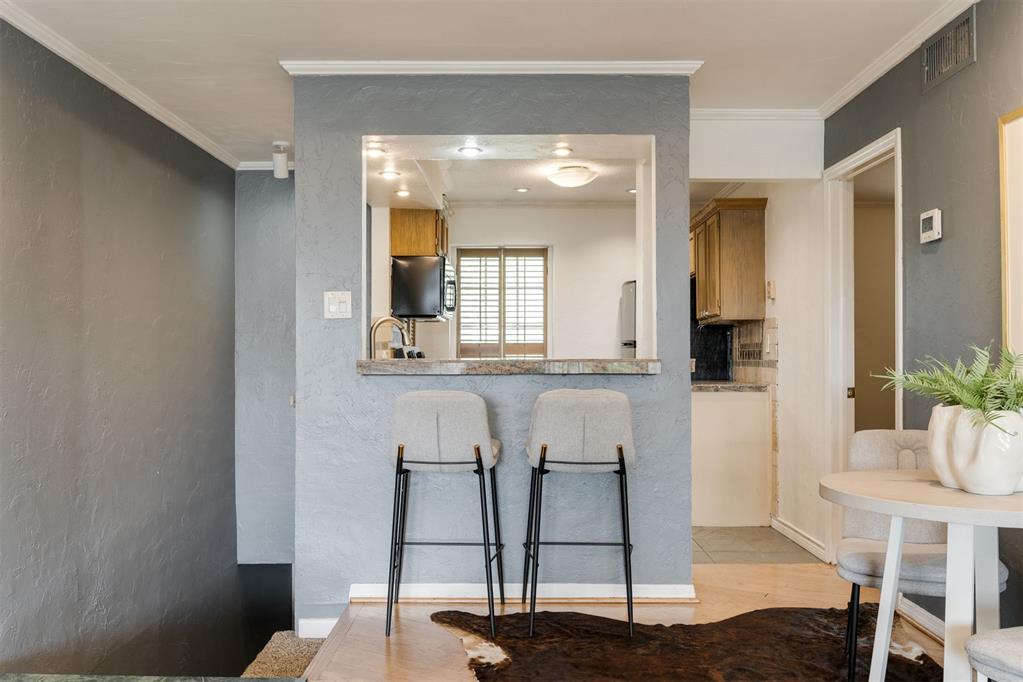 6000 N Brookline Avenue Unit: 62