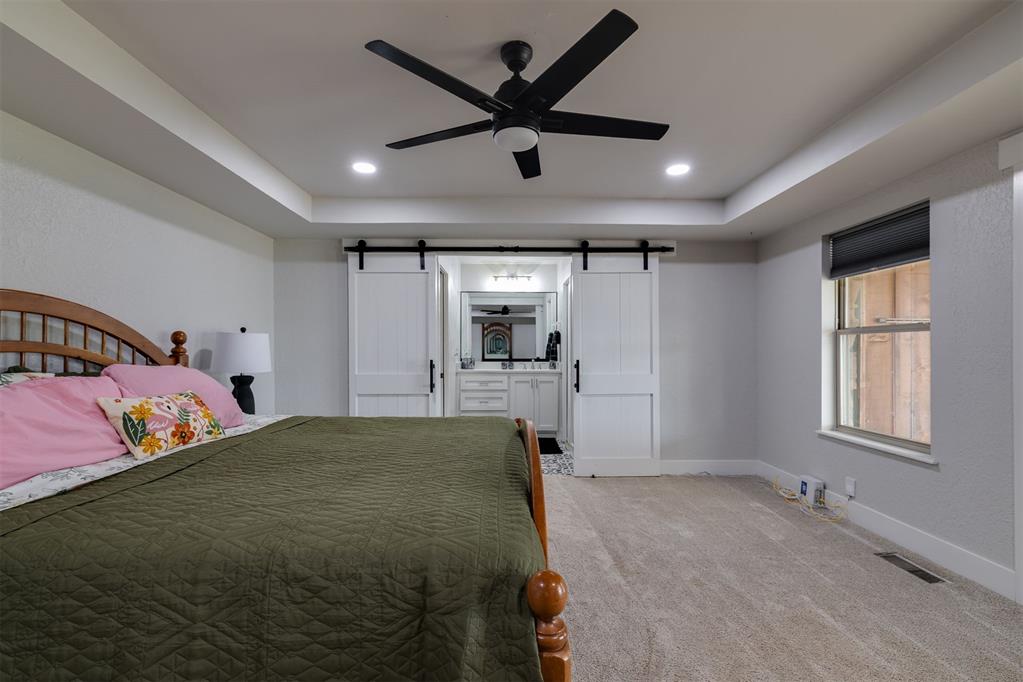 10405 Ski Drive