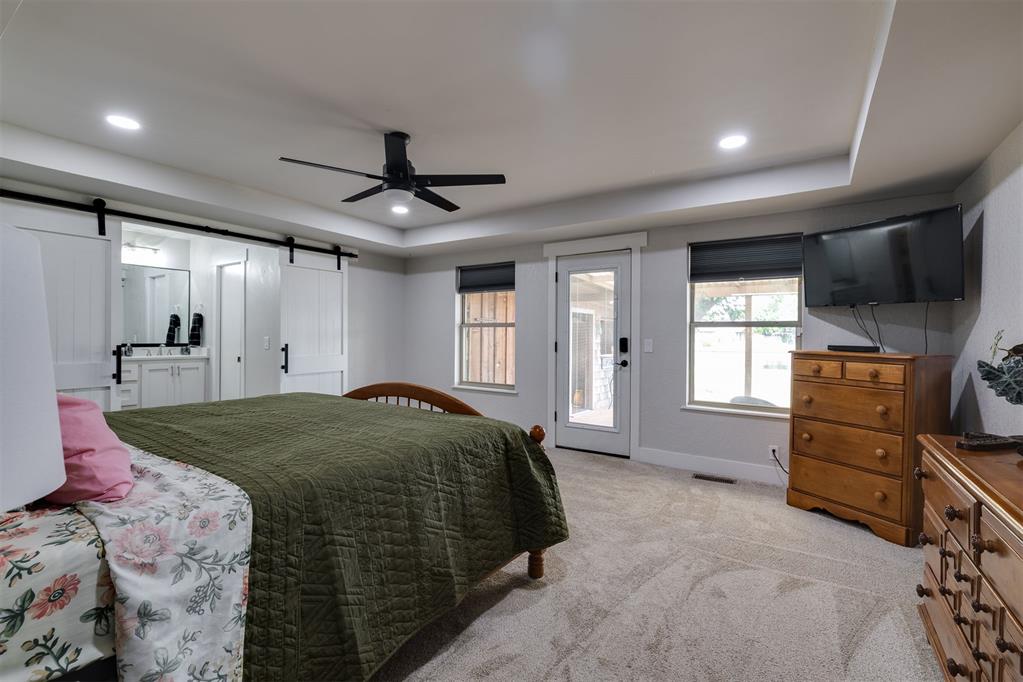 10405 Ski Drive