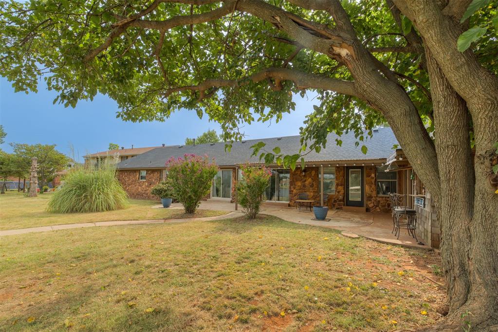 10405 Ski Drive