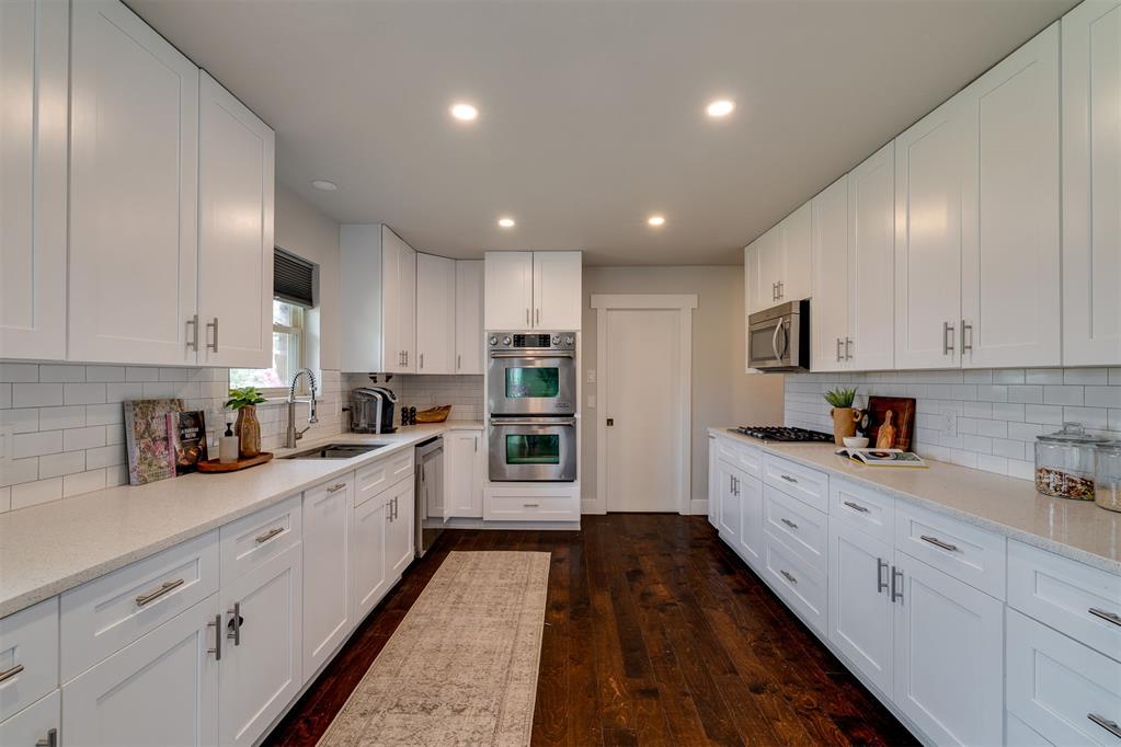 10405 Ski Drive