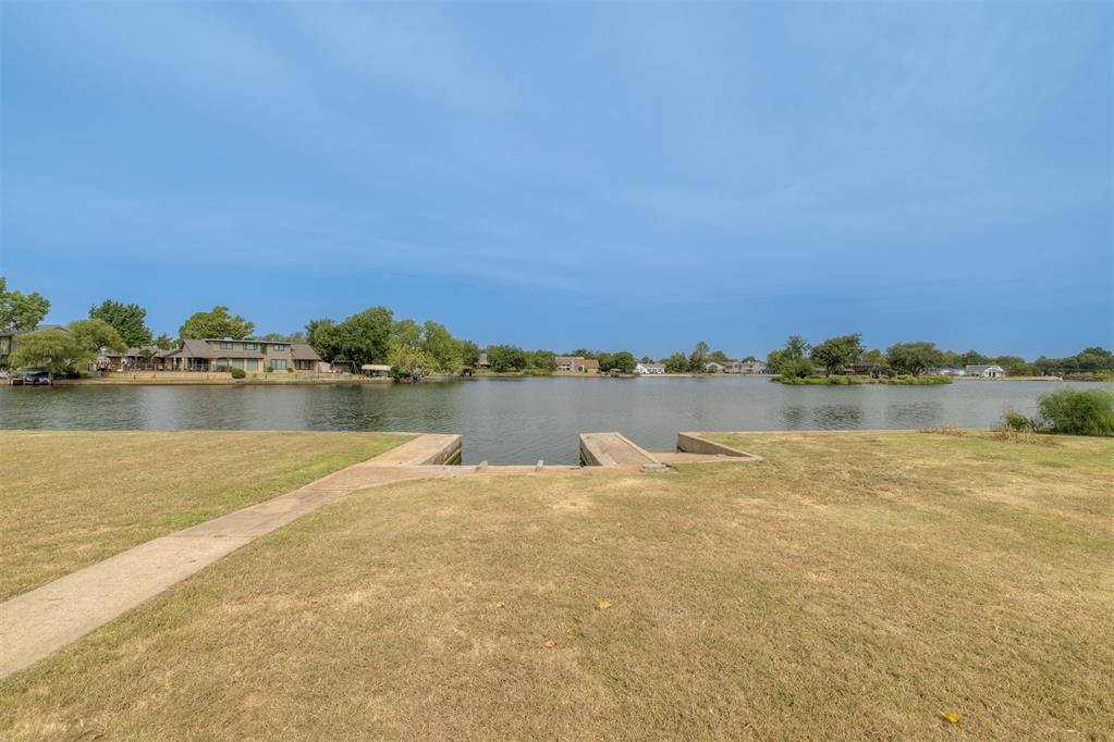 10405 Ski Drive