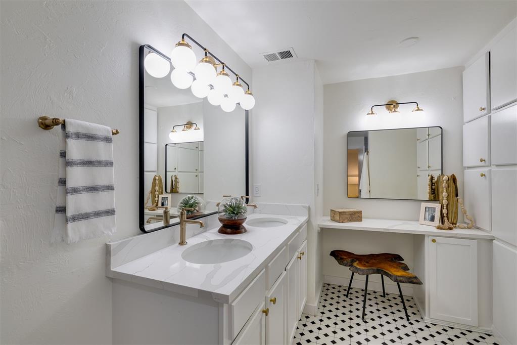 2805 NW 26th Street