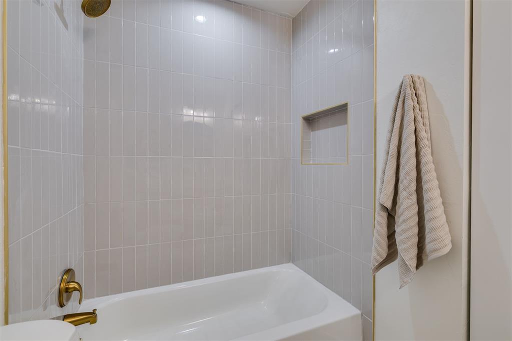 2805 NW 26th Street
