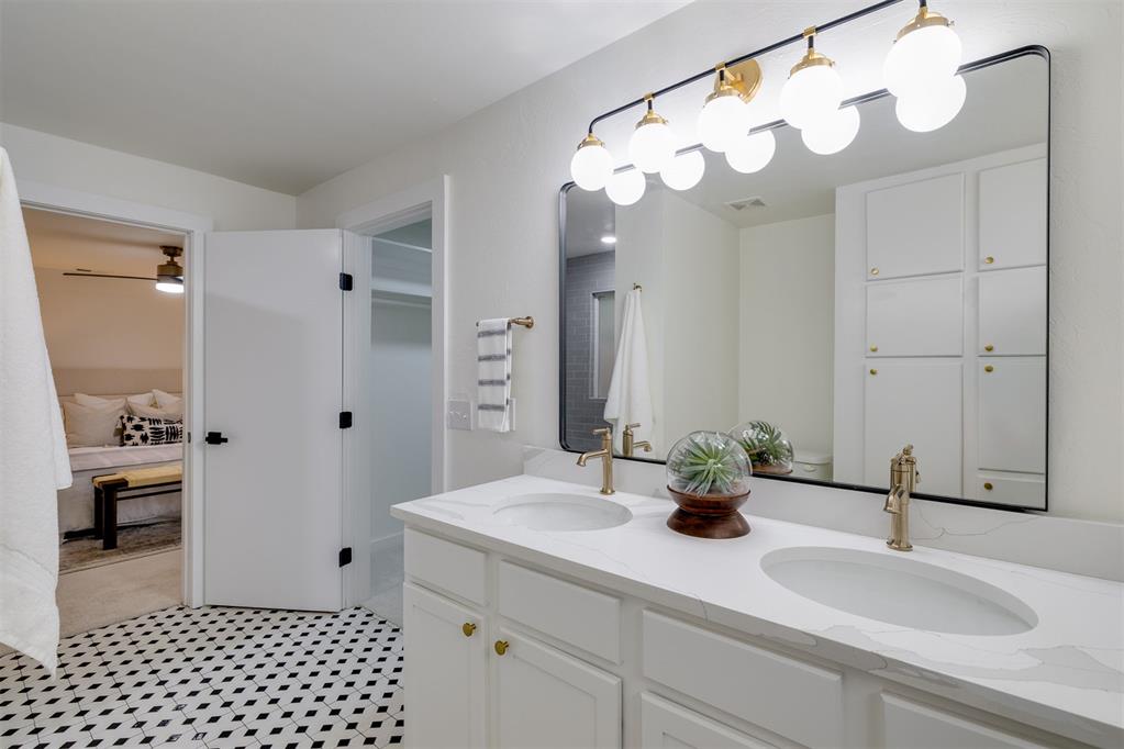 2805 NW 26th Street
