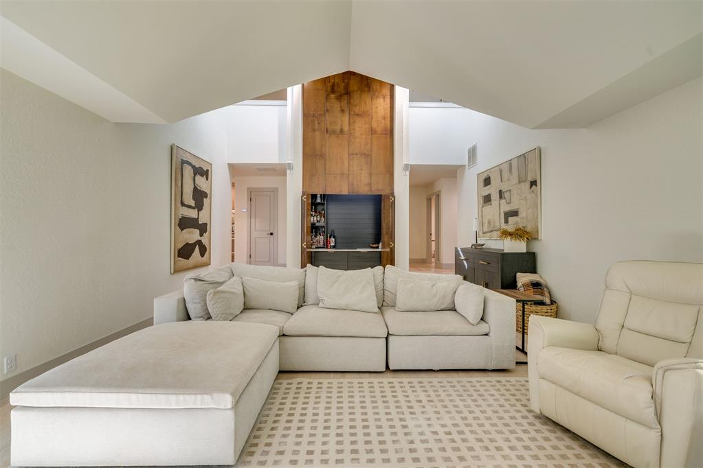1608 Sandpiper Drive