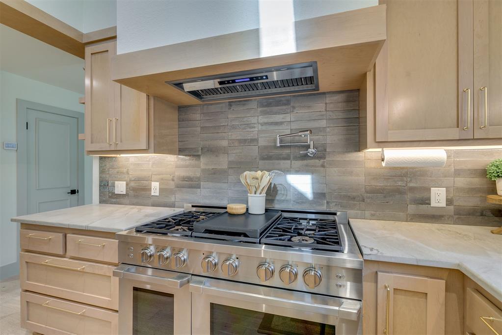 1608 Sandpiper Drive