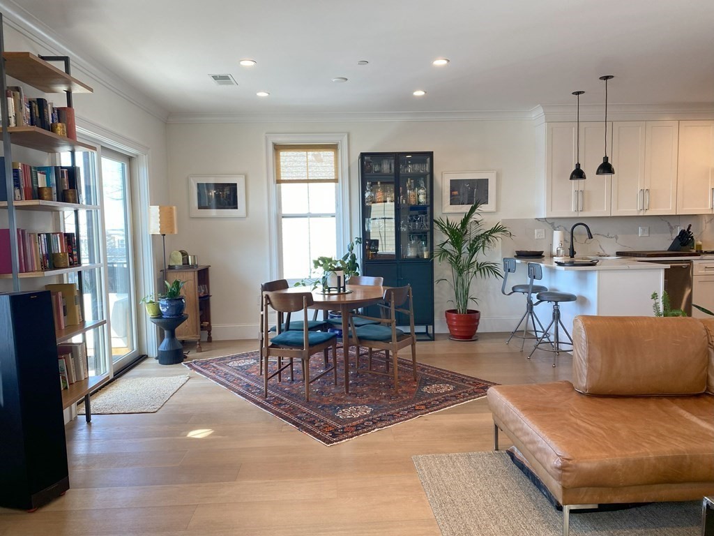 163 Leyden St # 2