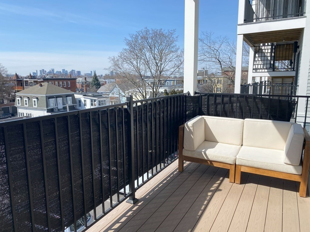163 Leyden St # 2