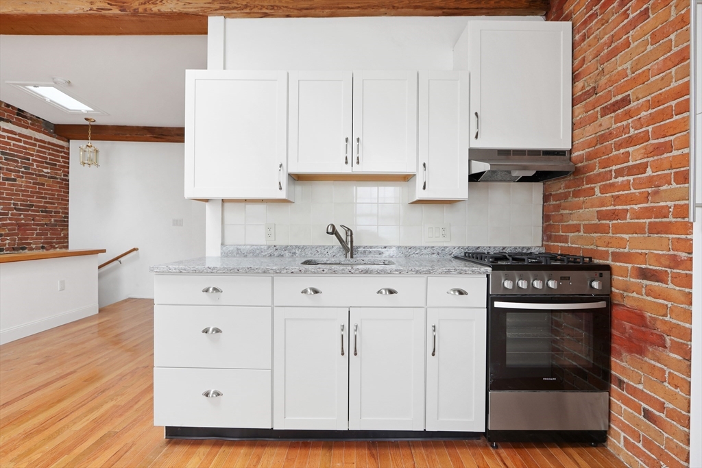 31 Division St # 3