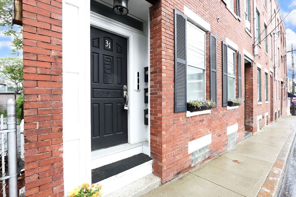 31 Division St # 2