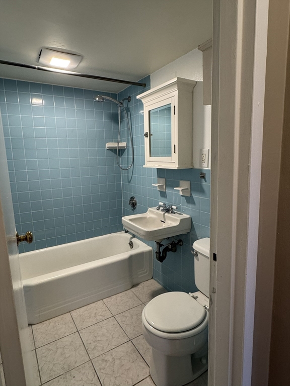 186 Lexington Street # 1