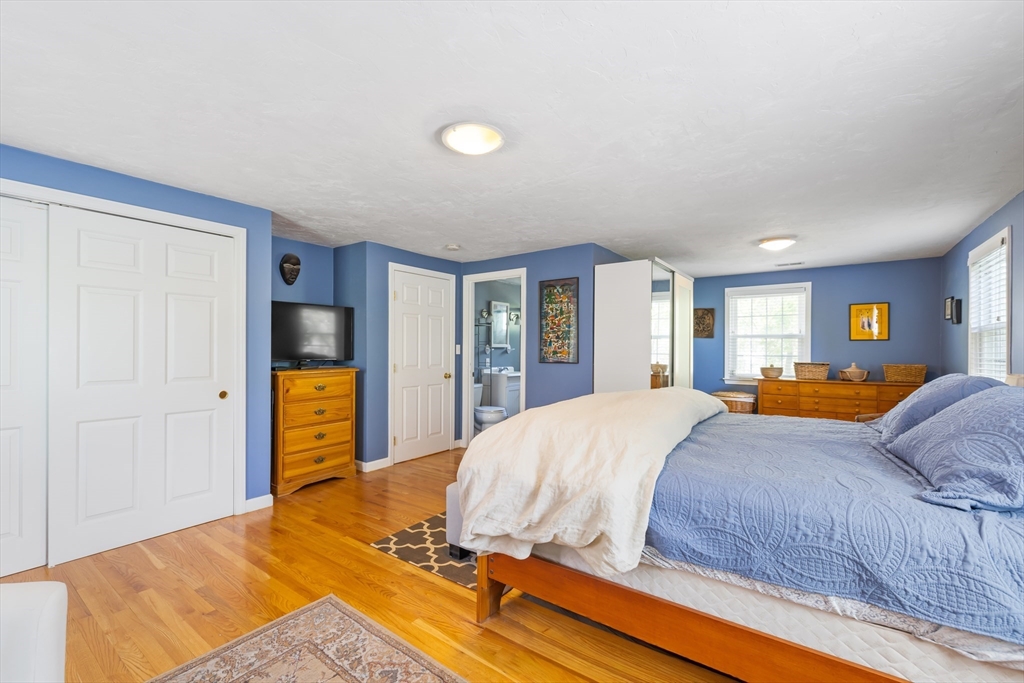 32 Smith Ave