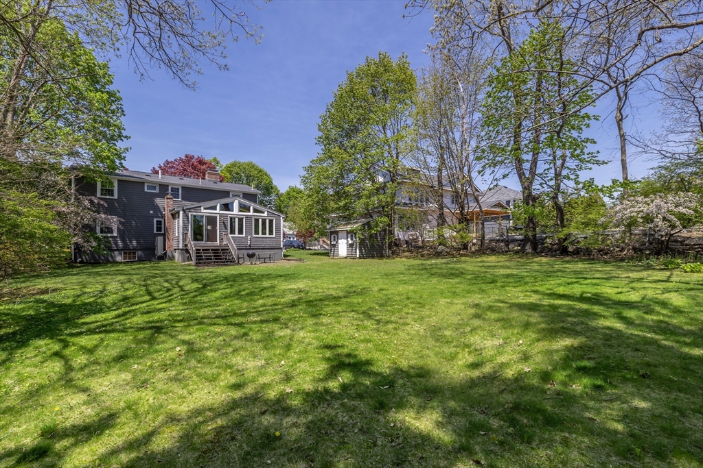 32 Smith Ave