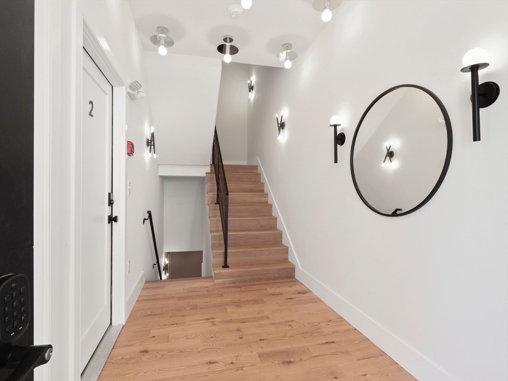 275 Webster