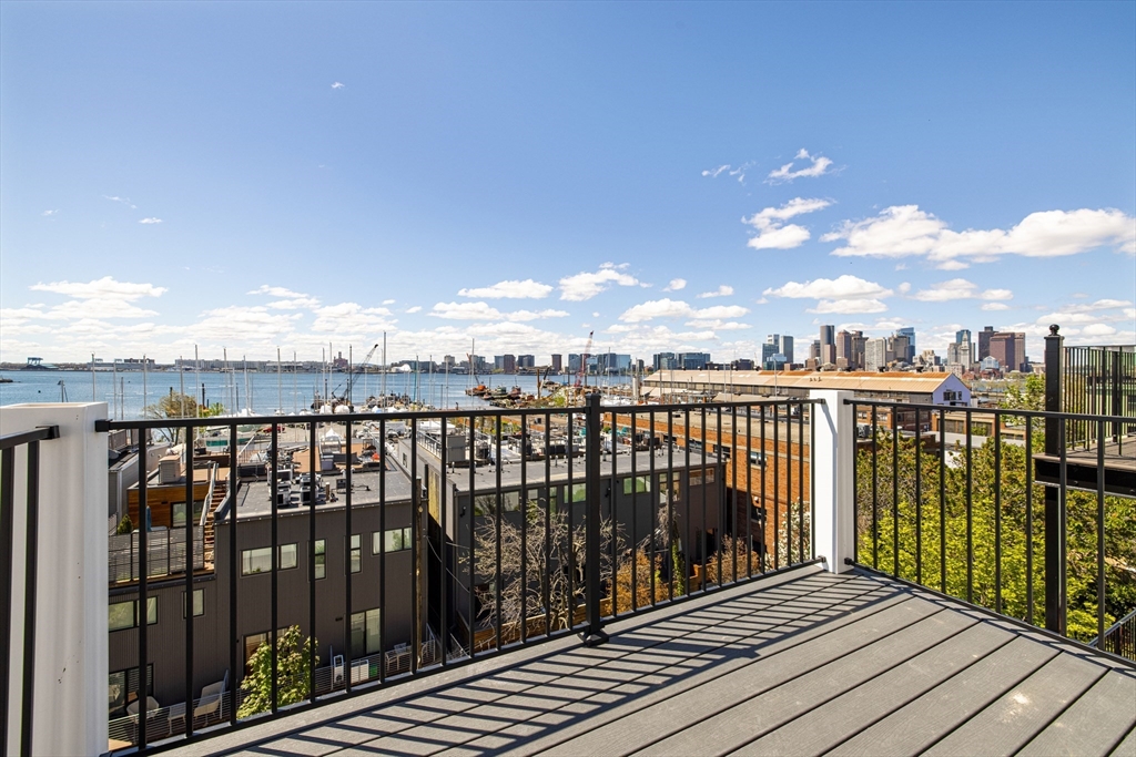 275 Webster