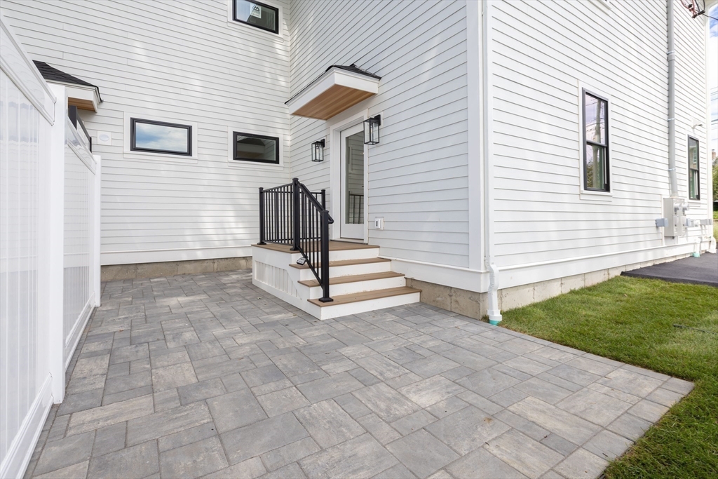 128 Carey Ave # 128