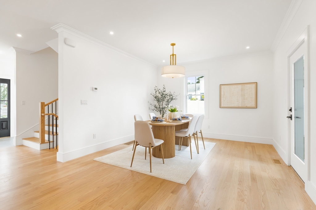 128 Carey Ave # 128