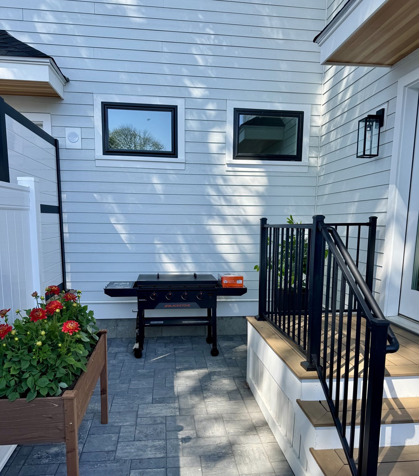 128 Carey Ave # 128
