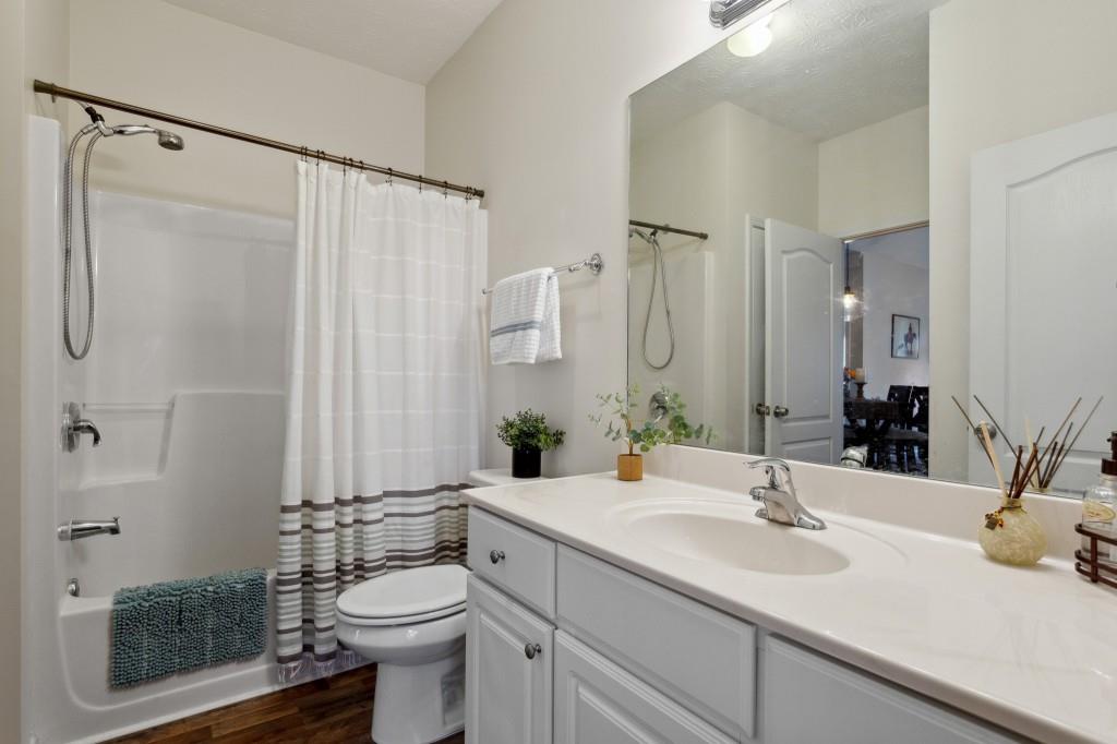 4533 Caleb Crossing