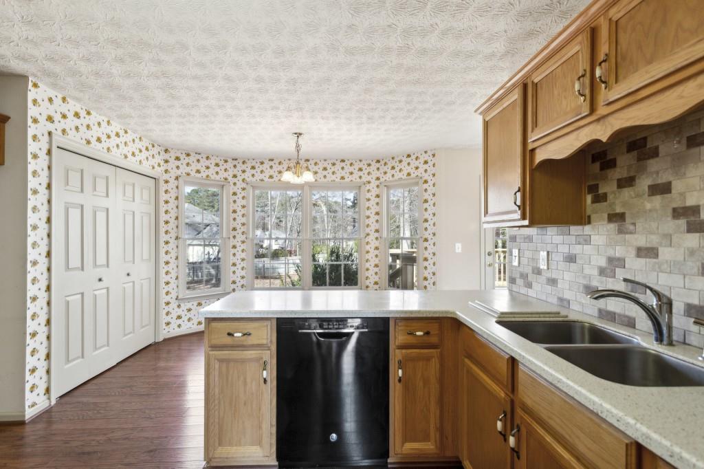202 Thornwood Lane