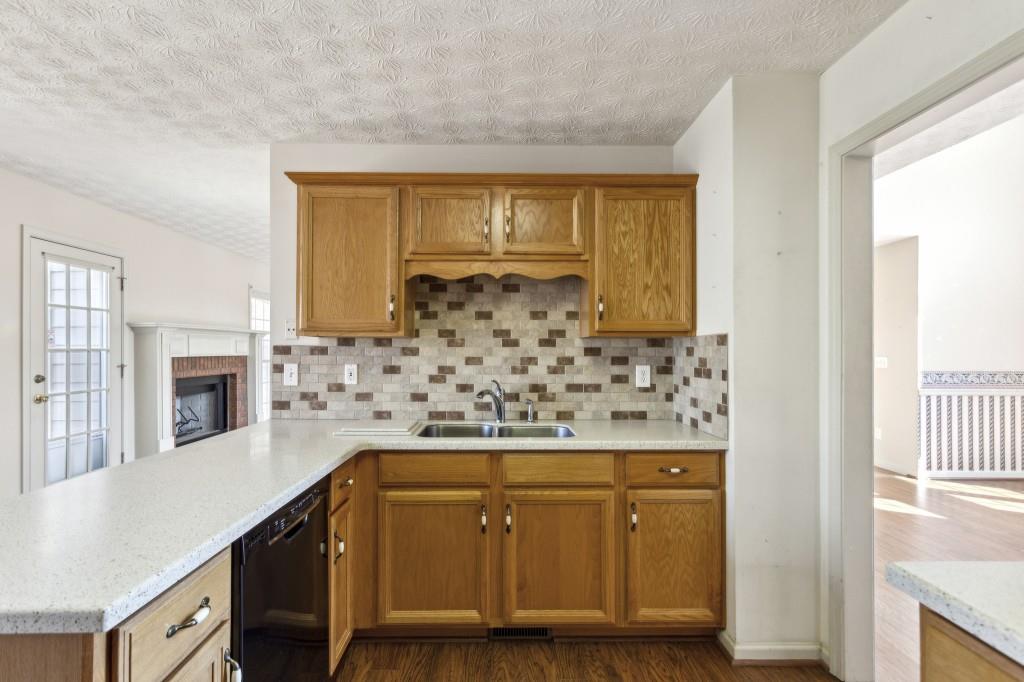 202 Thornwood Lane