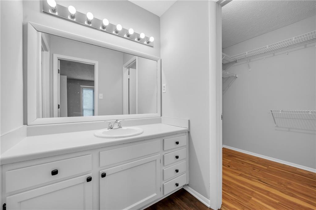 313 Tuxworth Circle
