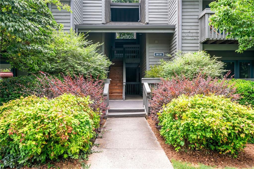 313 Tuxworth Circle