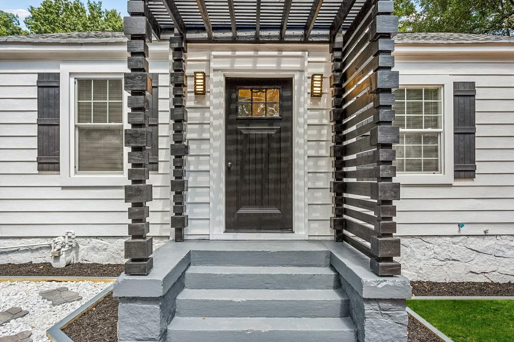 1035 Astor Avenue SW