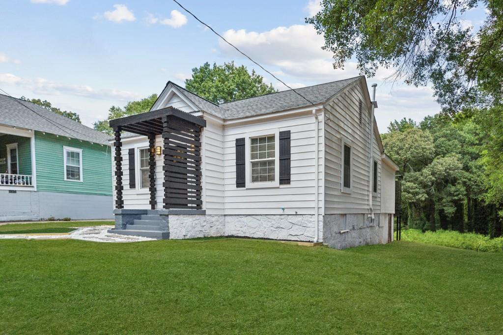 1035 Astor Avenue SW