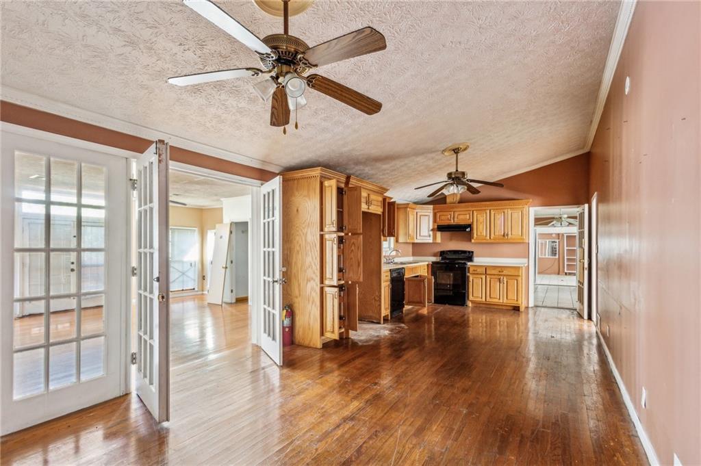 1310 Loch Lomond Trail SW