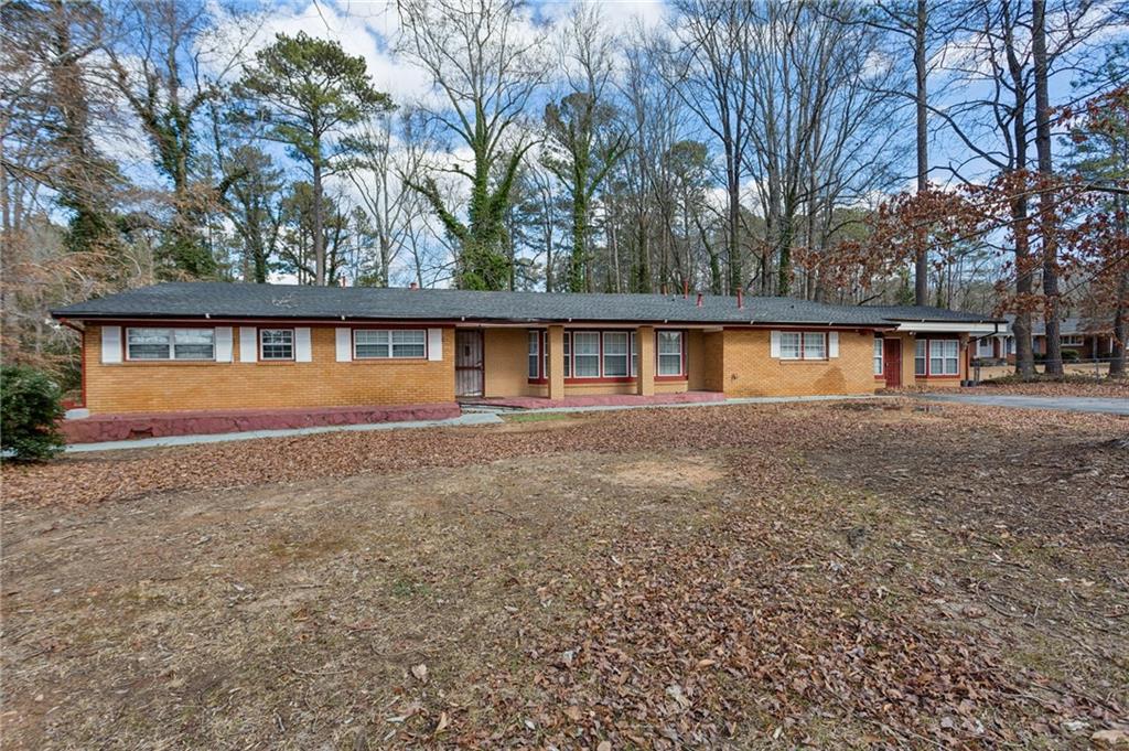 1310 Loch Lomond Trail SW