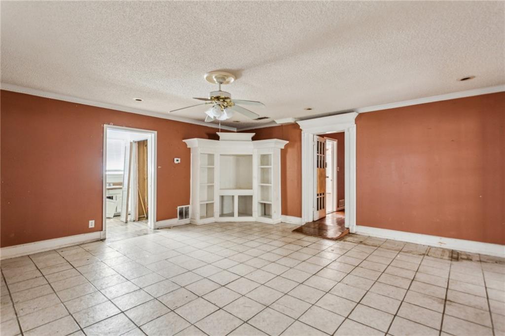 1310 Loch Lomond Trail SW