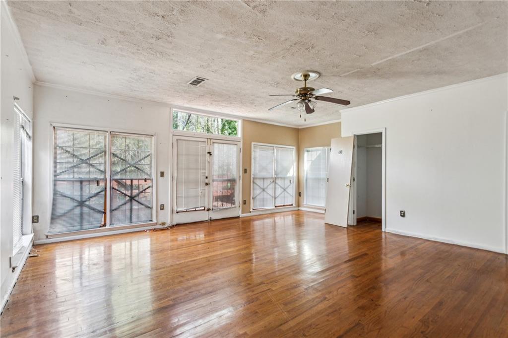 1310 Loch Lomond Trail SW
