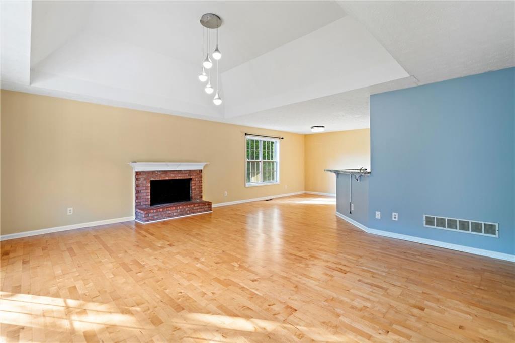 2114 Lindley Lane NW