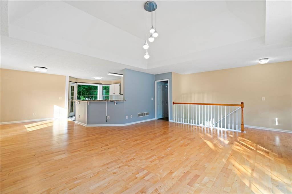 2114 Lindley Lane NW