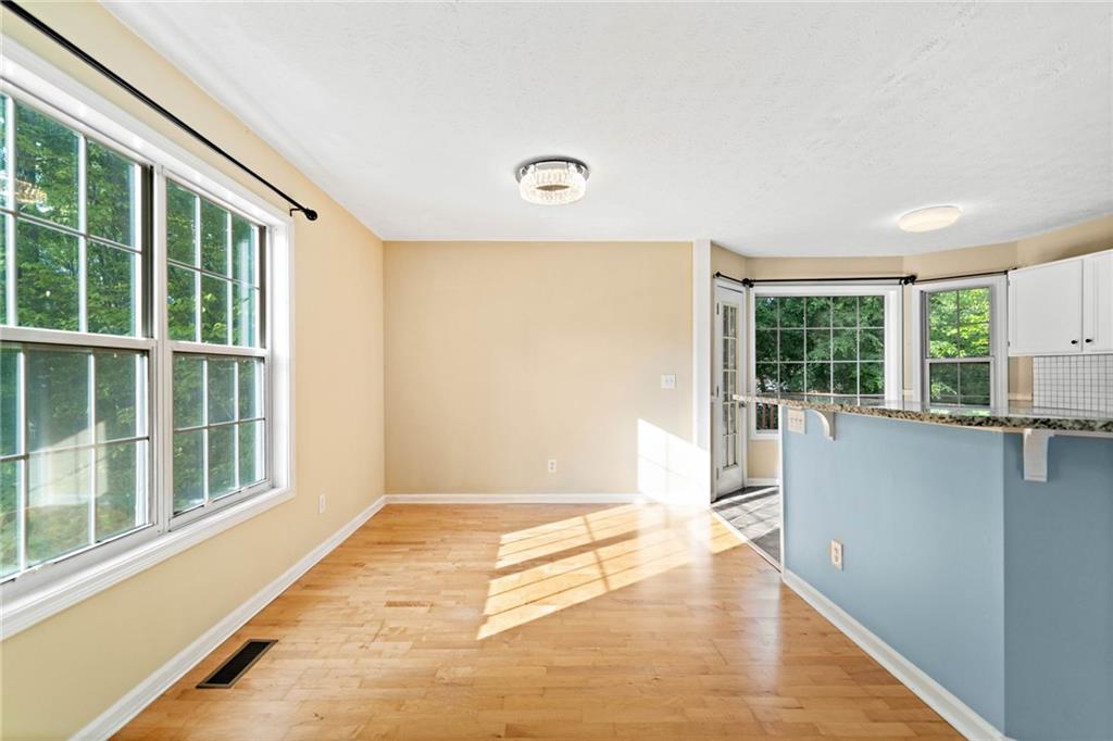 2114 Lindley Lane NW