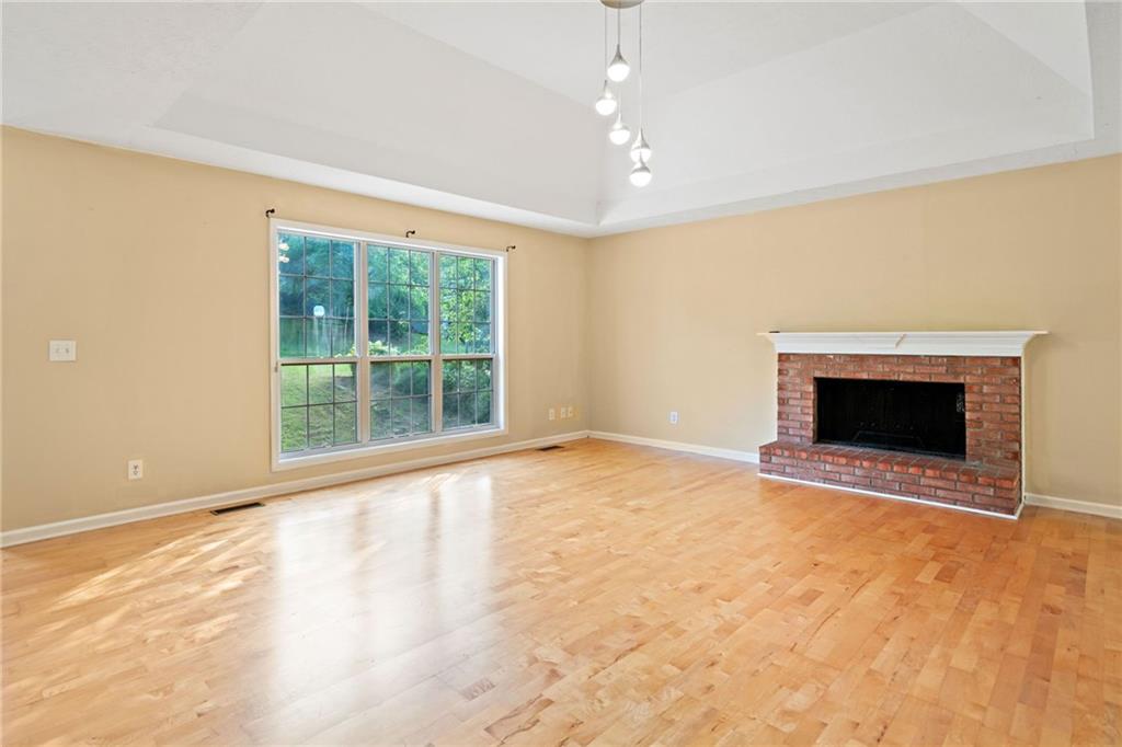 2114 Lindley Lane NW