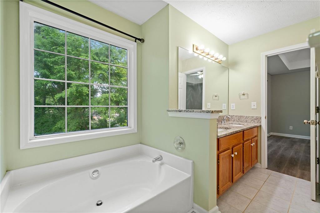 2114 Lindley Lane NW