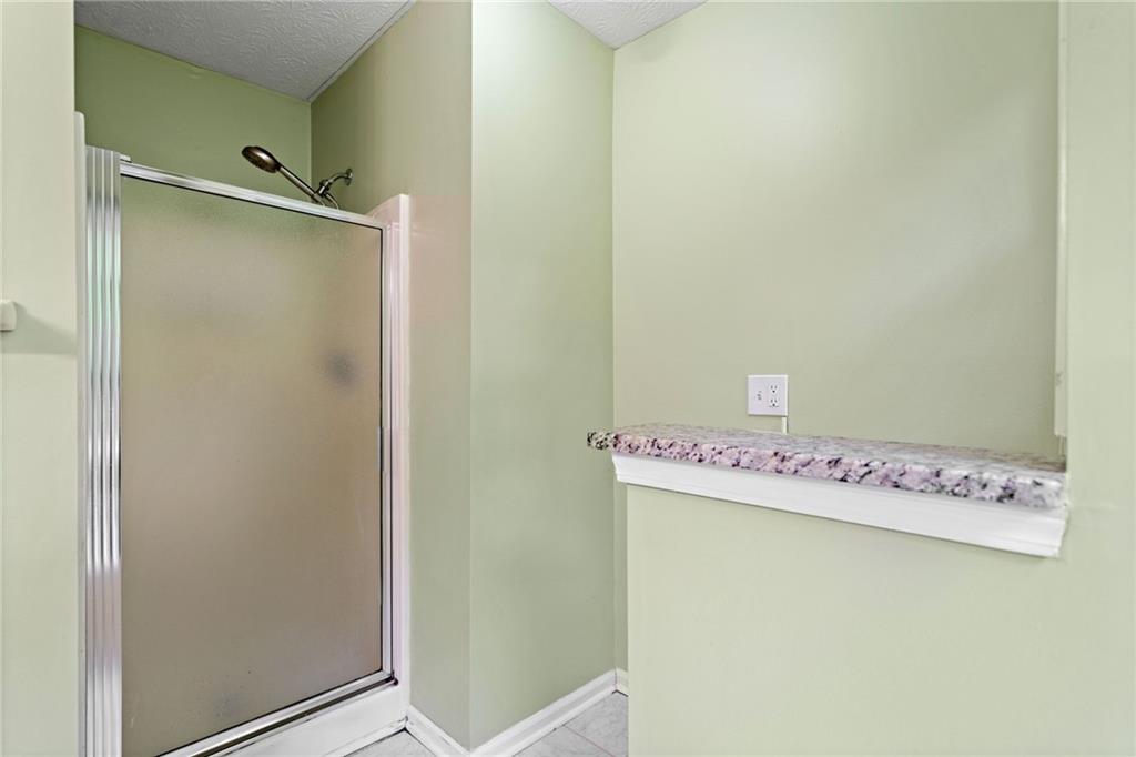 2114 Lindley Lane NW