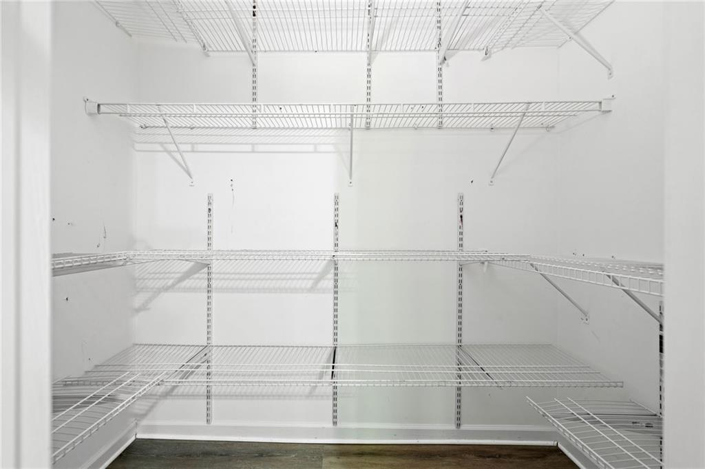 2114 Lindley Lane NW