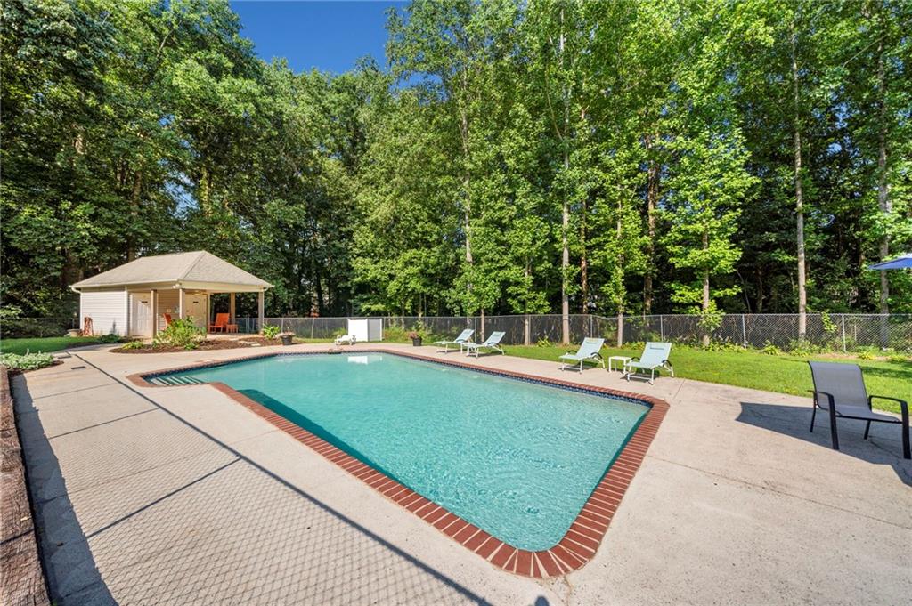 5340 Harris Creek Drive