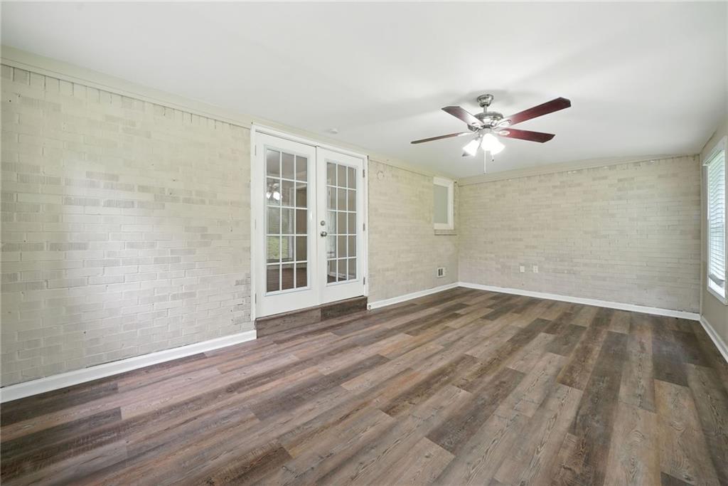 2493 Miriam Lane