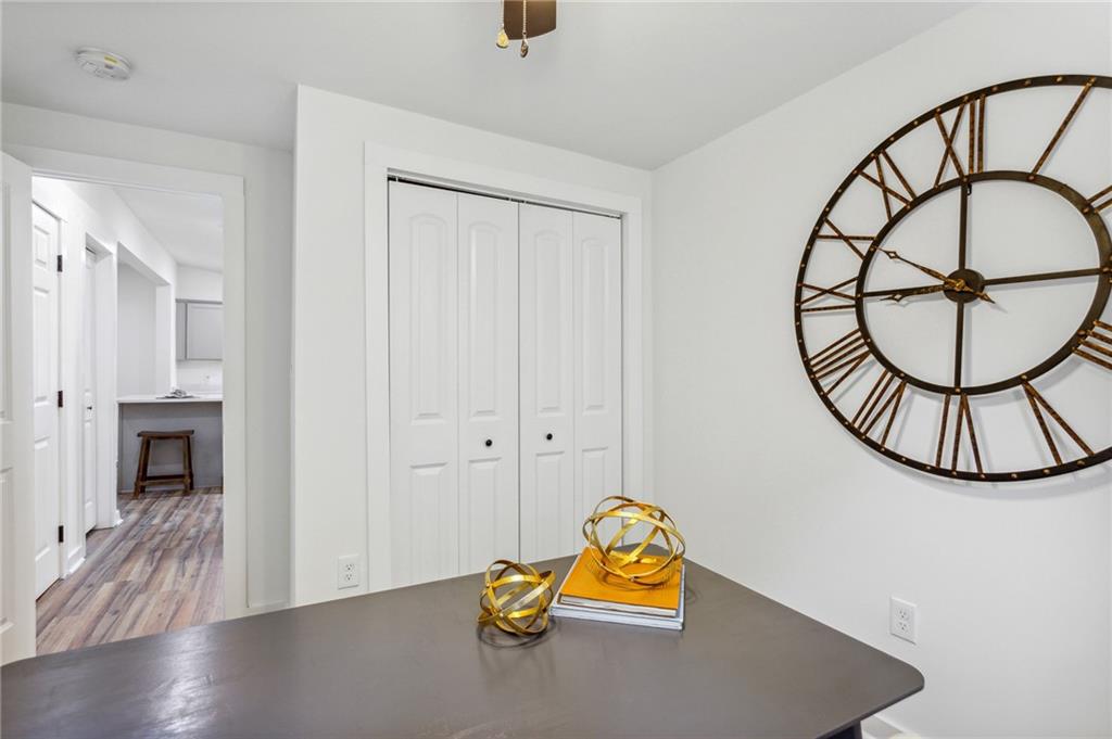 698 Garibaldi Street SW